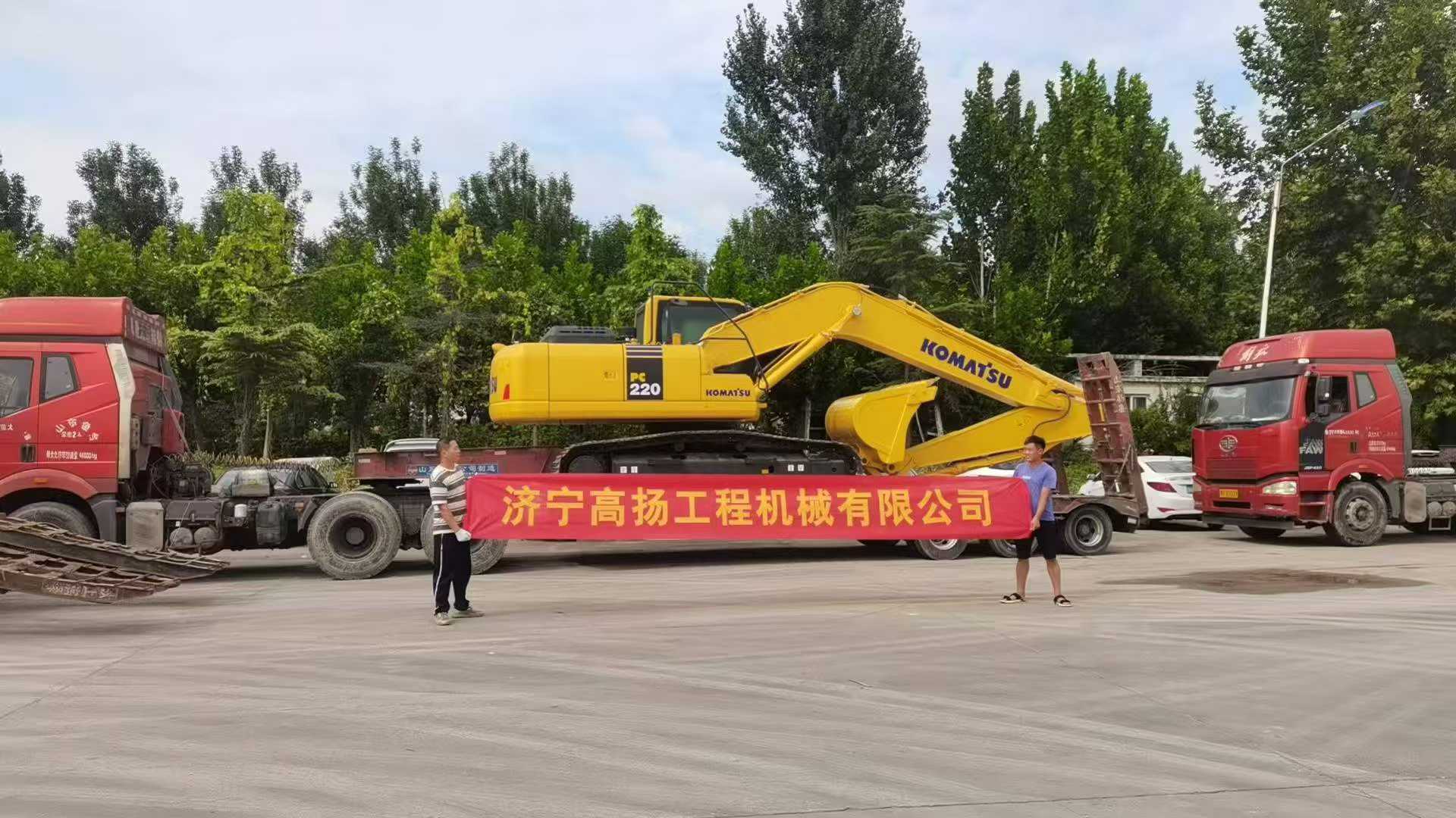 Batch of Komatsu PC220 Excavators Ready for Shipment Overseas Batch of Komatsu PC220 Excavators Ready for Shipment Overseas